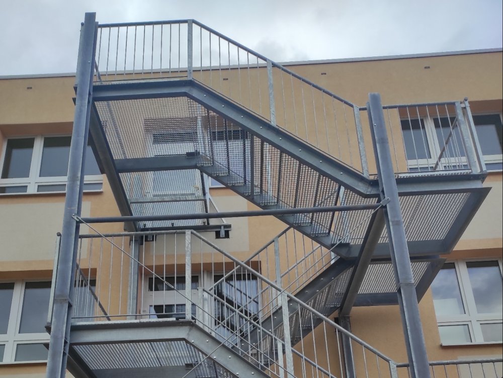 Fluchtreppe aus Metall